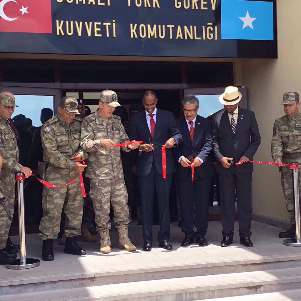 Turkey has opened its largest overseas military base in the Somali capital of Mogadishu,more than 10.000 troops will be trained    