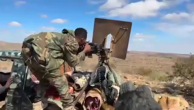 Somali security officials in Puntland region report direct clashes with Islamic State fighters, display bodies of militants killed in the military offensive into the eastern highlands of Cal-Miskaad