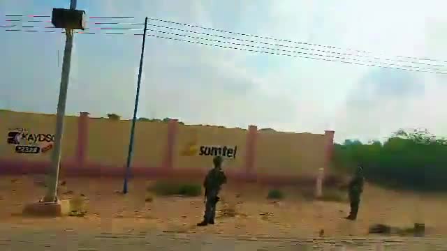 El grupo Al Shabab afirma haber matado a 23 soldados en un ataque al amanecer seguido de intensos combates en Bal'ad, a 30 kilómetros de Mogadiscio. Los militantes se han retirado después de que el SNA y las fuerzas burundianas lanzaran un contraataque. Los ataques de Al Shabab se han intensificado desde la semana pasada