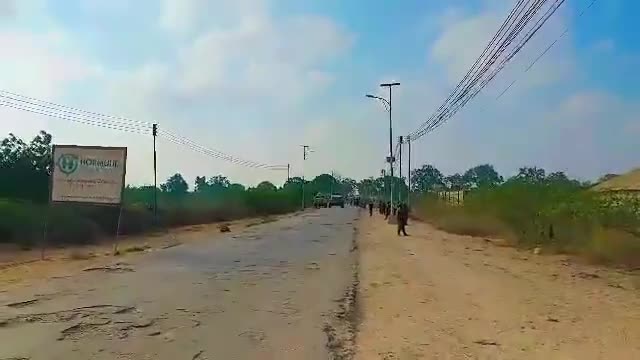 El grupo Al Shabab afirma haber matado a 23 soldados en un ataque al amanecer seguido de intensos combates en Bal'ad, a 30 kilómetros de Mogadiscio. Los militantes se han retirado después de que el SNA y las fuerzas burundianas lanzaran un contraataque. Los ataques de Al Shabab se han intensificado desde la semana pasada