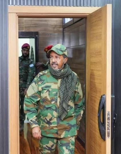 Massive Explosion Targets Somalian President’s Convoy Near Villa Somalia. A powerful improvised explosive device (IED) was remotely detonated near Ceel-Gaabta, targeting Somalian President Hassan Sheikh Mohamud’s convoy shortly after it left Villa Somalia